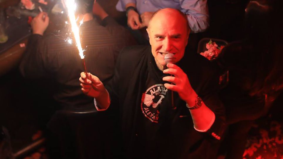 Πέθανε ο τραγουδιστής Χάρης Γαλανός – Είχε νοσήσει από κορωνοϊό