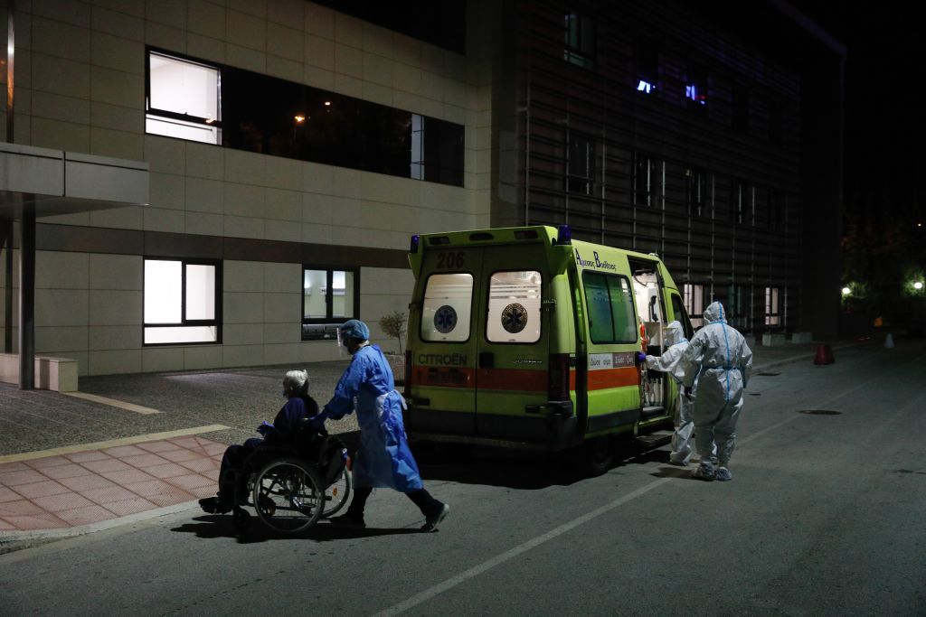 Συναγερμός σε γηροκομείο με 50 κρούσματα- Όλοι οι τρόφιμοι θετικοί στον κορωνοϊό