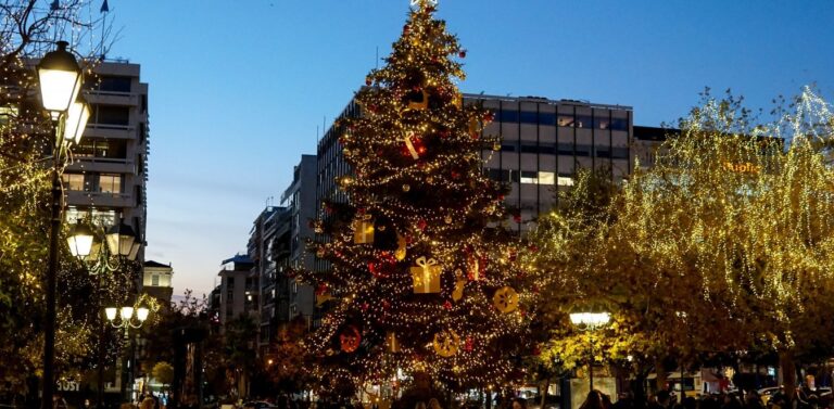 SMS 13033: Ο κωδικός για Χριστούγεννα και Πρωτοχρονιά – Το σχέδιο της ΕΛ.ΑΣ.