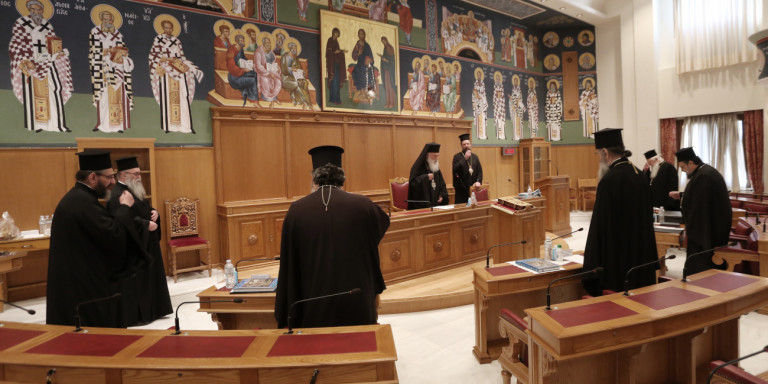 Συνεδριάζει η Ιερά Σύνοδος για την λειτουργία των εκκλησιών στις γιορτές -Τι ζητούν από την κυβέρνηση