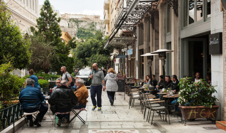 Έως 5000 ευρώ στους επιχειρηματίες εστίασης για προμήθεια θερμαντικών σωμάτων