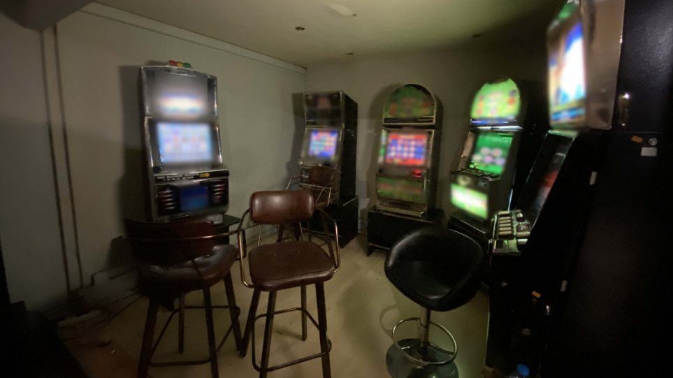 Εντοπίστηκε «μίνι – καζίνο» – Τέσσερις συλλήψεις