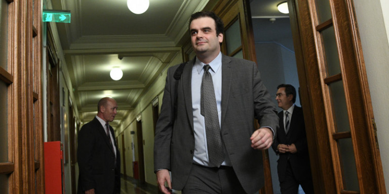 Πιερρακάκης: Πώς θα κλείνουν ραντεβού οι πολίτες για το εμβόλιο κορωνοϊού -4 τρόποι