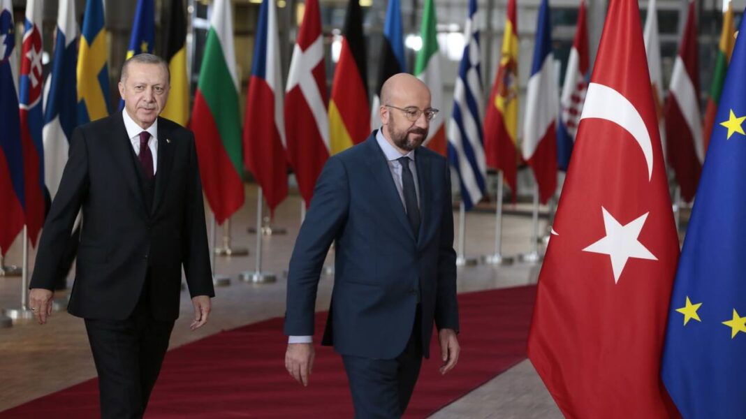 Μισέλ προς Ερντογάν: Αναγκαία η επανέναρξη των διερευνητικών επαφών με την Ελλάδα