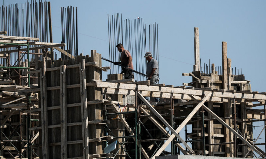 Κρήτη: Έκλεψε από την οικοδομή ένα κομπρεσέρ