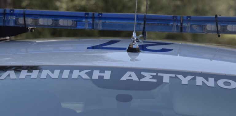 12χρονος μαχαίρωσε την 11χρονη αδελφή του