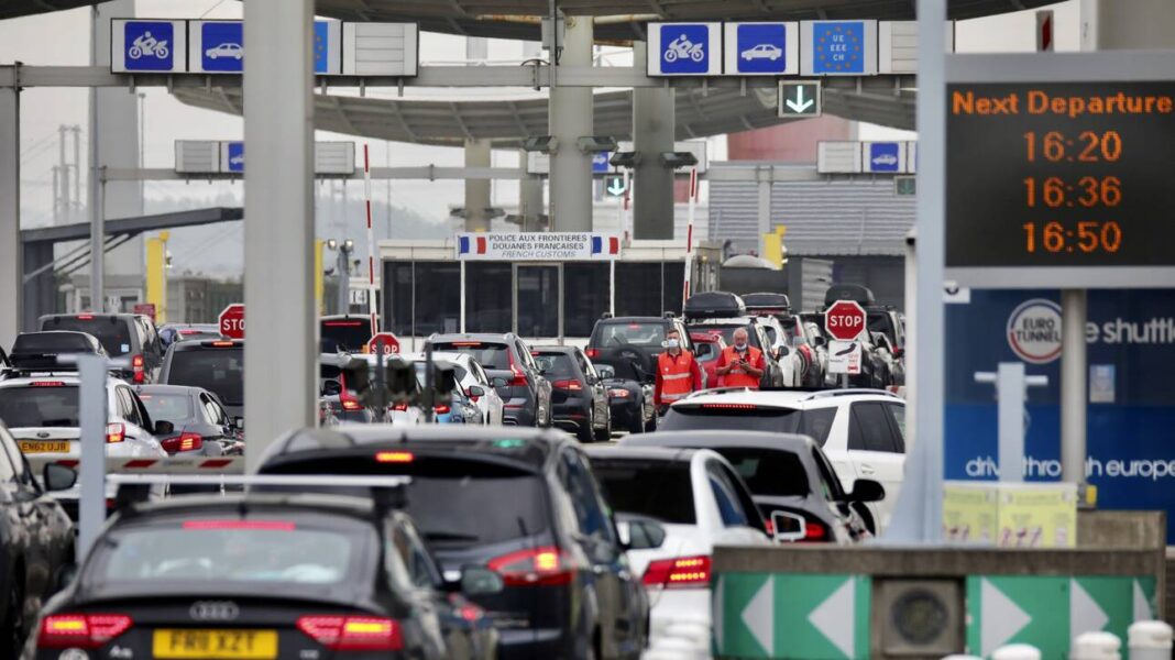 Συμφωνία Γαλλίας – Βρετανίας για μερικό άνοιγμα των συνόρων
