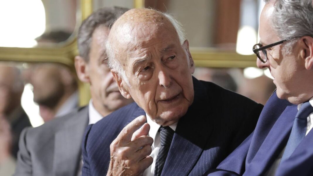 Από κορωνοϊό πέθανε ο Βαλερί Ζισκάρ Ντ’ Εστέν: Ποιος ήταν ο φιλέλληνας πρώην πρόεδρος της Γαλλίας