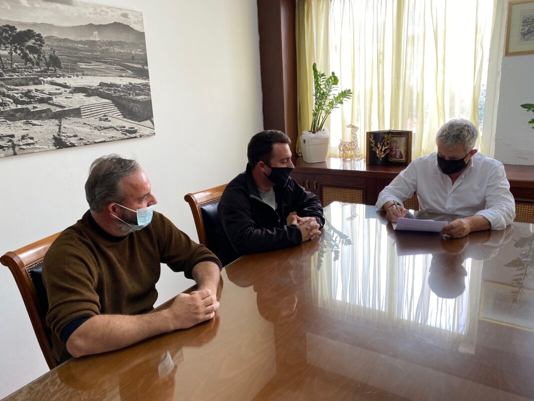 Ηράκλειο: Παραδόθηκε η μελέτη ύδρευσης και αποχέτευσης των Πιτσιδίων