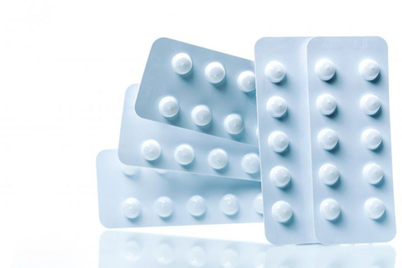 «Ουρές» στα φαρμακεία για την κολχικίνη – «Μάταιος κόπος, δεν δίνεται χωρίς ειδική συνταγή» λένε οι φαρμακοποιοί
