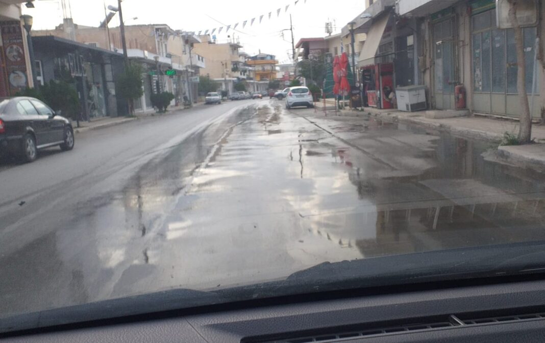 Ηράκλειο: Βρώμα και δυσωδία από τα βοθρολύματα