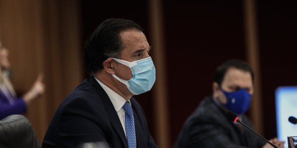 Γεωργιάδης: Δεν επιτρέπεται η είσοδος σε κατάστημα της Αττικής χωρίς ραντεβού