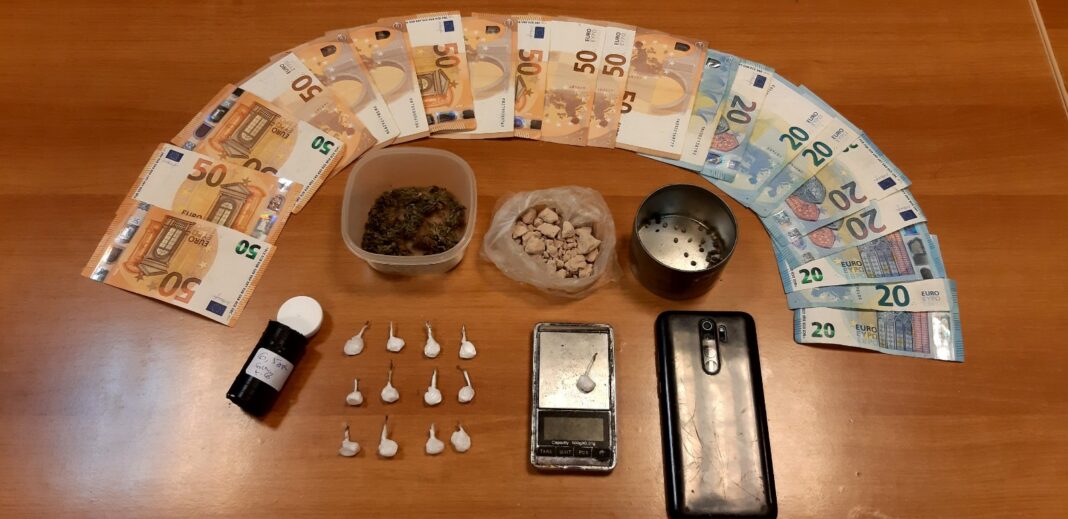 Δύο συλλήψεις για ναρκωτικά στο Ηράκλειο (εικόνες)
