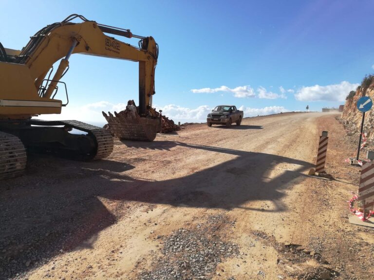 Κρήτη: Επίσκεψη Καλογερή σε οδικά έργα (εικόνες)