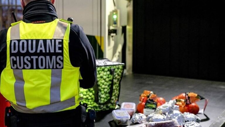 Brexit: Ολλανδοί κατάσχουν σάντουιτς και κονσέρβες Βρετανών