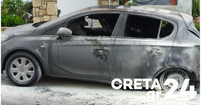 Ηράκλειο: Οχήματα τυλίχθηκαν στις φλόγες