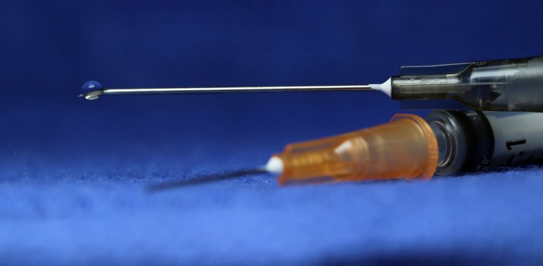 ΗΠΑ: Έπεσε νεκρός λίγες ώρες αφού έκανε το εμβόλιο για τον κορωνοϊό