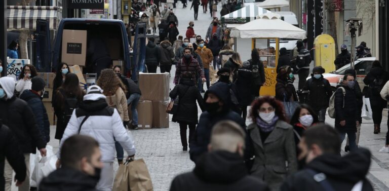 Προειδοποίηση Σαρηγιάννη για αύξηση κρουσμάτων – «Ίσως χρειαστεί να κλείσουν ξανά τα σχολεία»