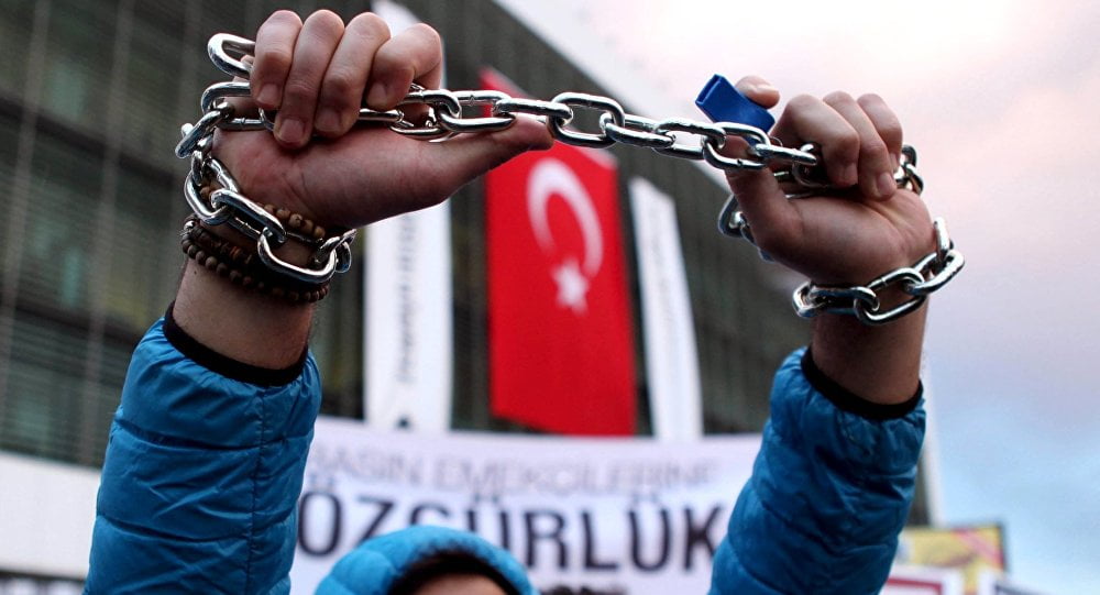 ΕΕ: Ανησυχία για τα ανθρώπινα δικαιώματα στην Τουρκία