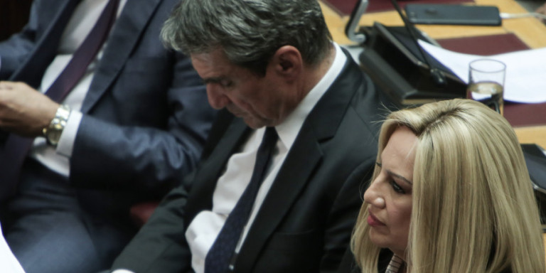 Εξελίξεις στο ΚΙΝΑΛ: Η Φώφη καθαίρεσε από κοινοβουλευτικό εκπρόσωπο τον Ανδρέα Λοβέρδο