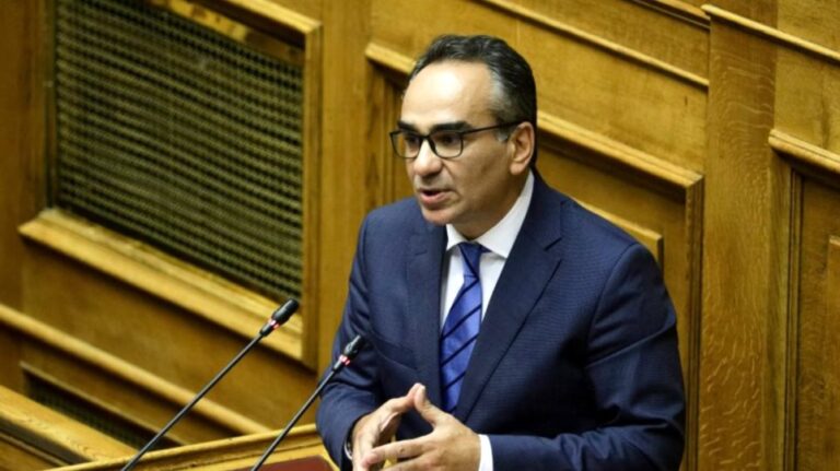 Κοντοζαμάνης: Εξασφαλισμένη η 2η δόση εμβολίου