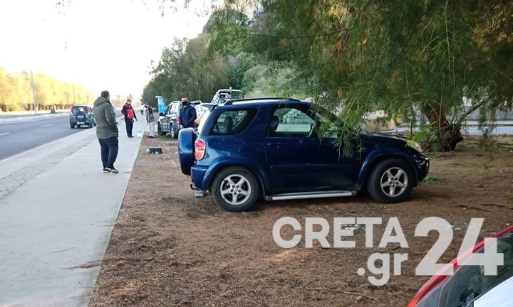 Ηράκλειο: Διαμαρτύρονται για την απαγόρευση της ερασιτεχνικής αλιείας (εικόνες)