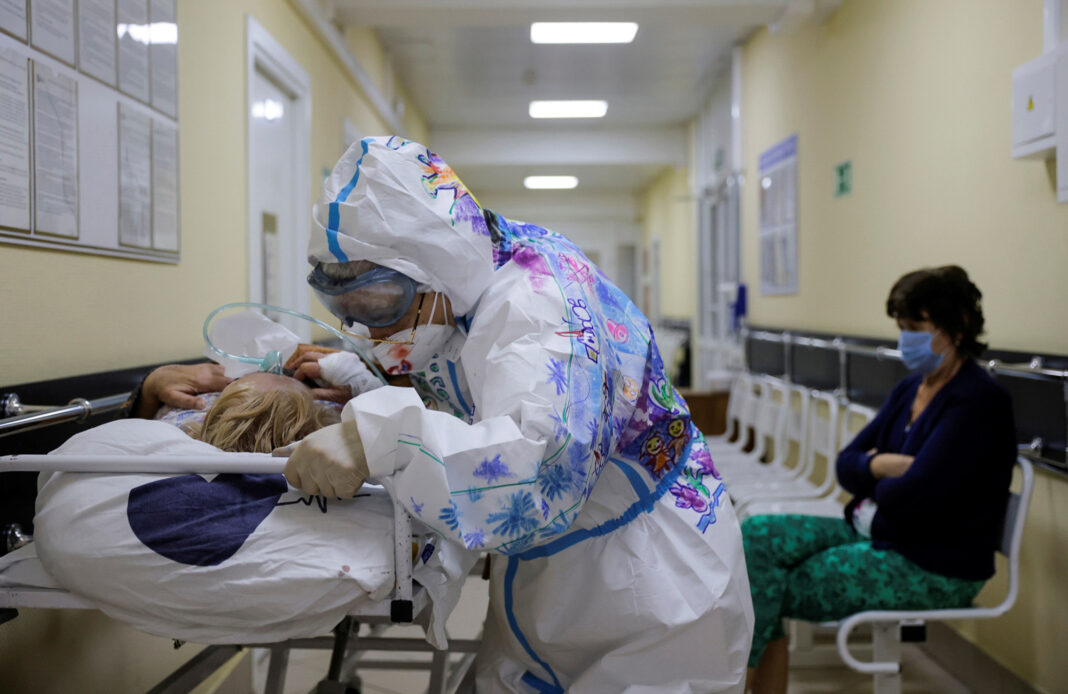 Ρωσία: Λιγότερα από 20.000 κρούσματα κορωνοϊού για πρώτη φορά μετά τις 11 Νοεμβρίου