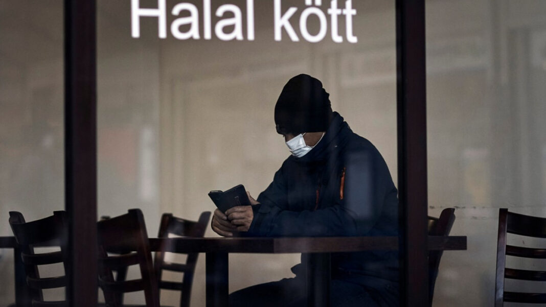 Σουηδικό «φρένο» σε Νορβηγούς ταξιδιώτες λόγω της μετάλλαξης του κορωνοϊού