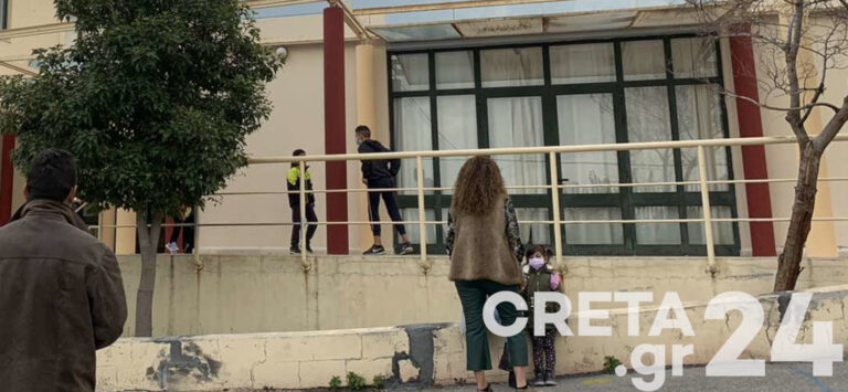 Έτσι άνοιξαν τα σχολεία στο Ηράκλειο (εικόνες)