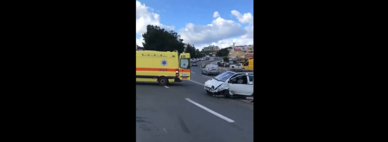 Ηράκλειο: Τροχαίο με τραυματίες μέρα μεσημέρι (βίντεο)