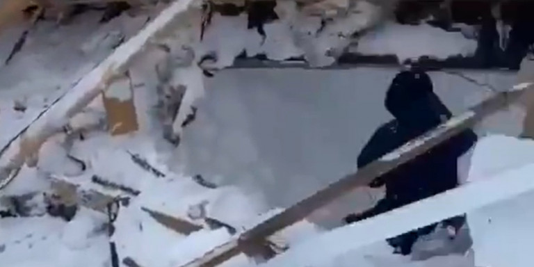 Ρωσία: Χιονοστιβάδα «χτύπησε» χιονοδρομικό κέντρο – Ένας νεκρός