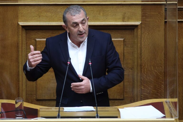 Βαρδάκης: «Καμία στήριξη της Κυβέρνησης προς τις νέες επιχειρήσεις»