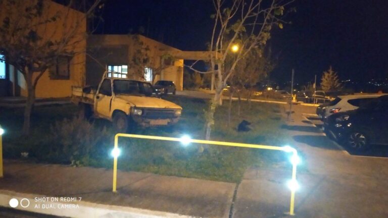 Κρήτη: Ήθελε να πάει στα επείγοντα και πάρκαρε μέσα στον κήπο!