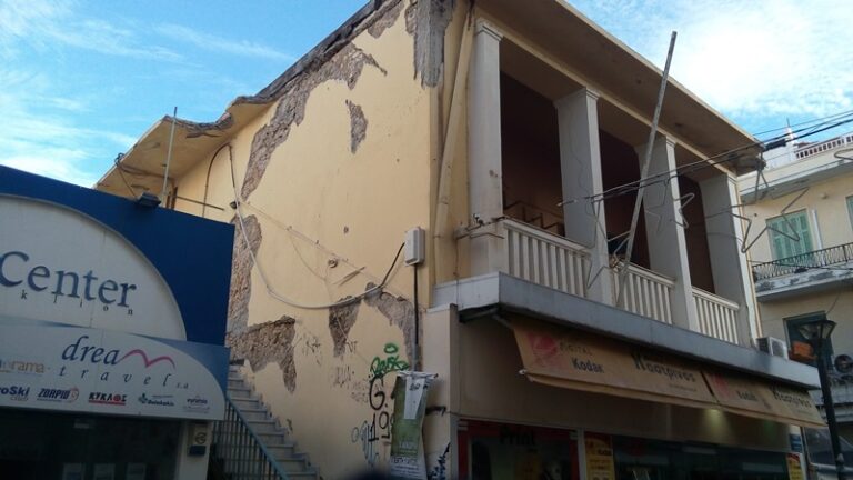 Ηράκλειο: Στο επίκεντρο η διάσωση των δημοσίων κτιρίων