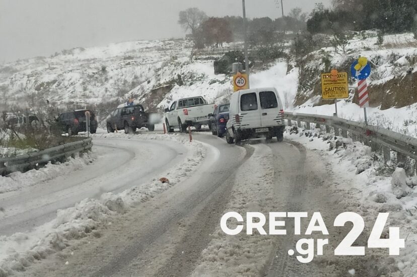 Ηράκλειο: Ουρές στον χιονισμένο δρόμο (εικόνες)