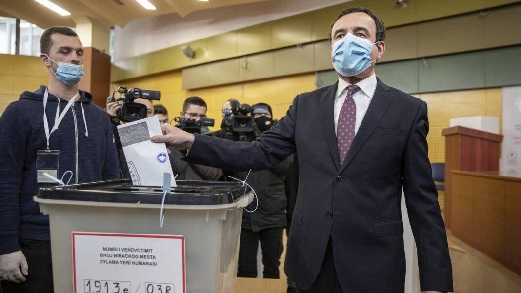 Κόσοβο: Στις κάλπες με φαβορί το κόμμα του Άλμπιν Κούρτι