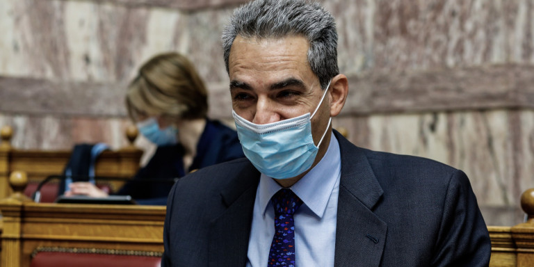 Συρίγος: Καθηγητές αυτολογοκρίνονται σε κεντρικά πανεπιστήμια, για να μην στοχοποιηθούν