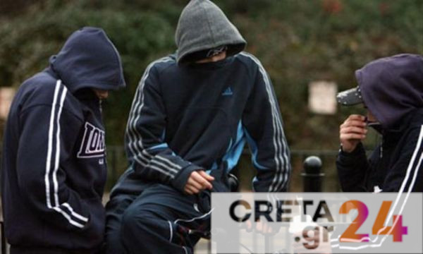 Ηράκλειο: Παρέα νεαρών αναστάτωσε γειτονιά – Συνελήφθησαν για φθορές, ανήλικος ανάμεσά τους