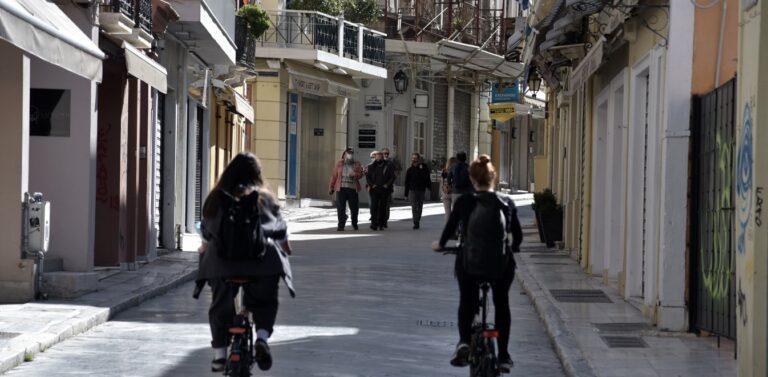 Κορωνοϊός, ακρίβεια και εκλογές