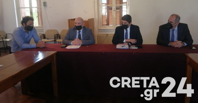 Κρήτη: Κρίσιμη συνάντηση Αυγενάκη για το κολυμβητήριο