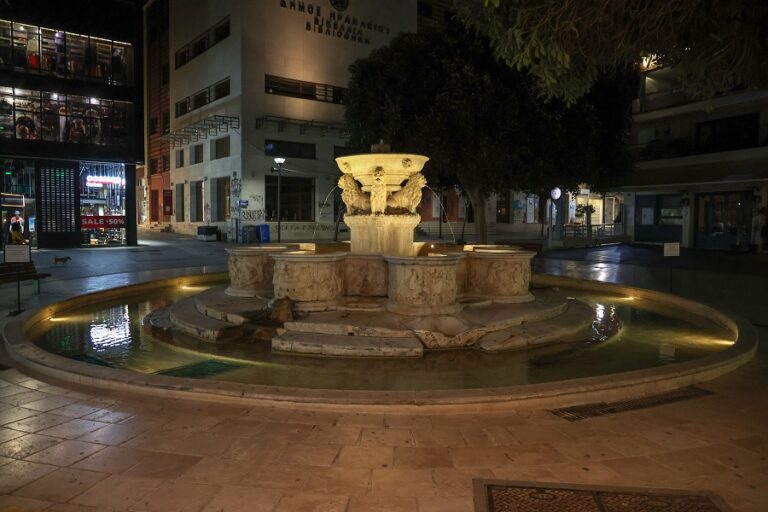 «Πόλη φάντασμα» το «κόκκινο» Ηράκλειο (εικόνες)