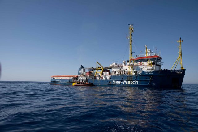 Ιταλία: Διασώθηκαν 47 μετανάστες ύστερα από ναυάγιο