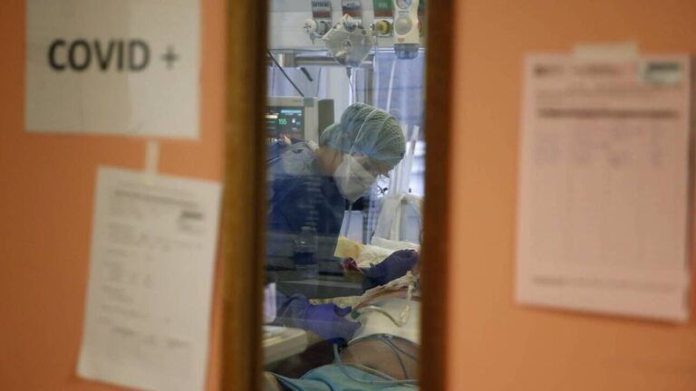 Μάχη για να μην διασωληνωθεί ο 9χρονος που νοσεί από κορωνοϊό
