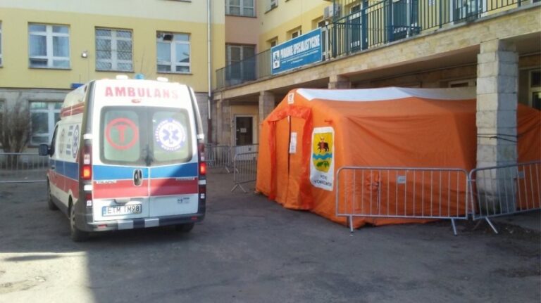 Πολωνία: Ρεκόρ ημερήσιων κρουσμάτων από την αρχή του έτους