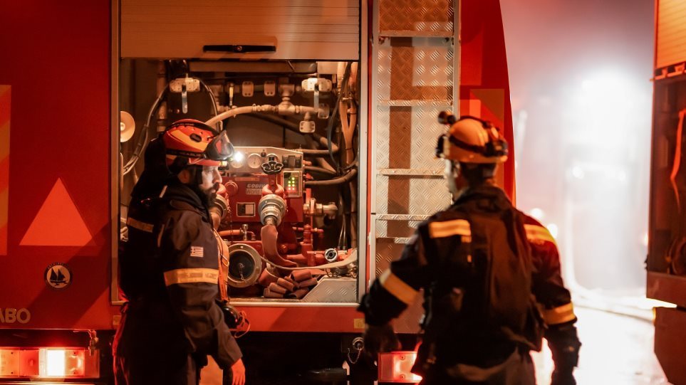 Συναγερμός στην Πυροσβεστική: Πυρκαγιά σε διαμέρισμα