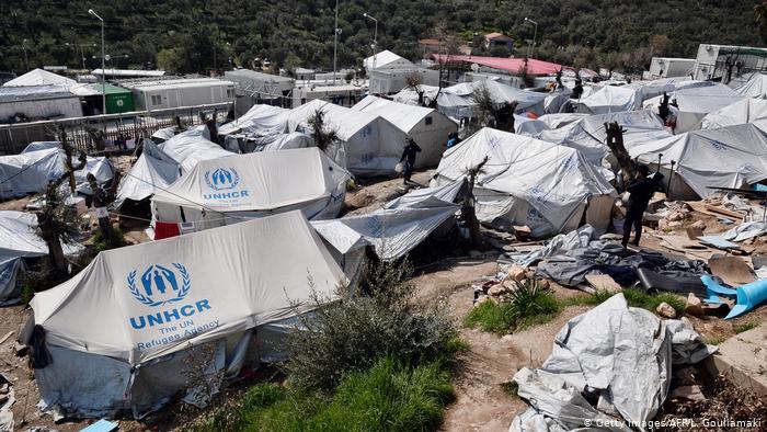 Νέα πρόταση Κομισιόν για μεταναστευτικό: Απελάσεις-εξπρές, αλλά σε εθελοντική βάση