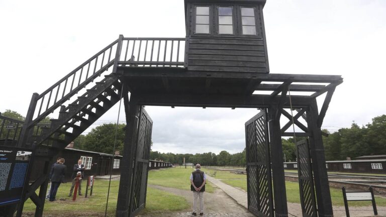 Γερμανία: Πρώην γραμματέας στο ναζιστικό στρατόπεδο θηλέων κατηγορείται για 10.000 θανάτους