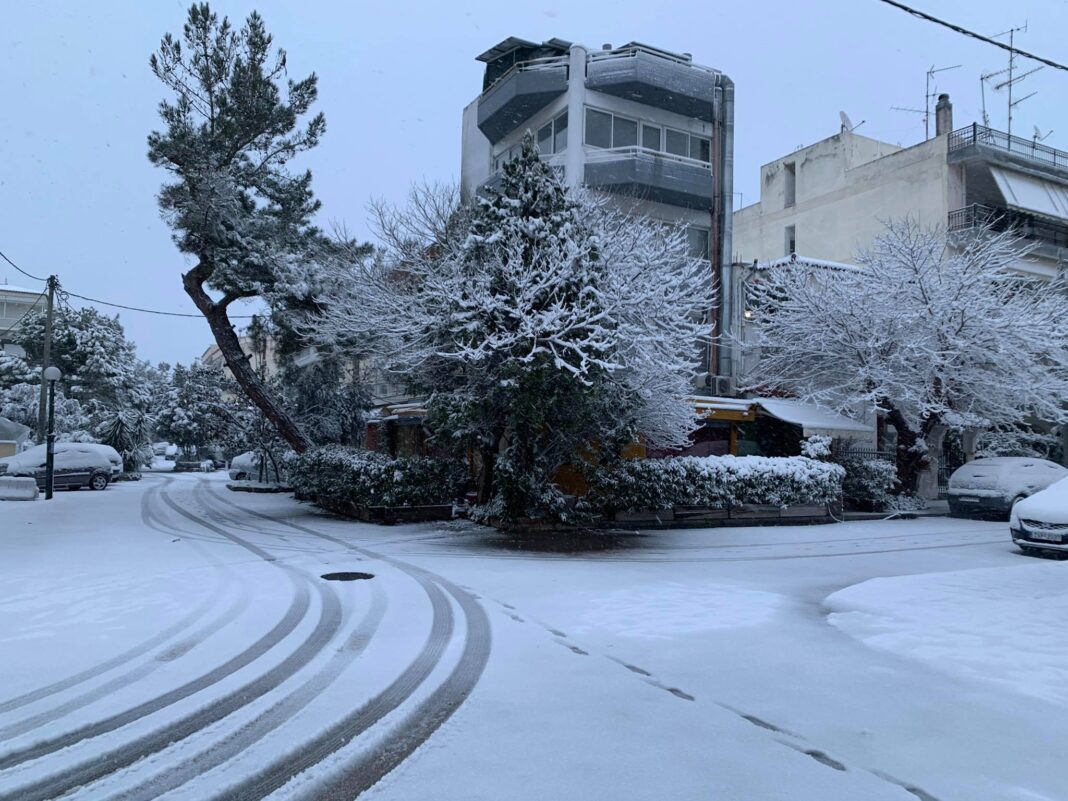 Καιρός: Εντυπωσιακές εικόνες από το χιόνι