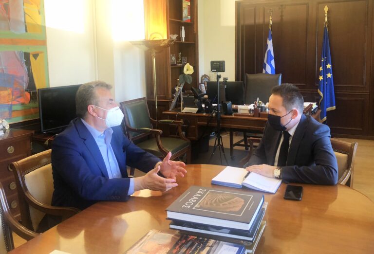 Στο επίκεντρο της συνάντησης η στήριξη της Αυτοδιοίκησης με χρηματοδότηση έργων και μελετών