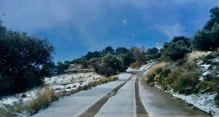 Κρήτη: Με δυσκολία η κυκλοφορία στο επαρχιακό δίκτυο